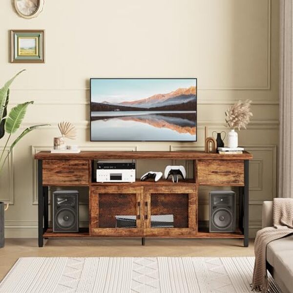 Découvrez notre test détaillé du meuble TV style industriel de 140 cm : design, robustesse et intégration dans votre espace.