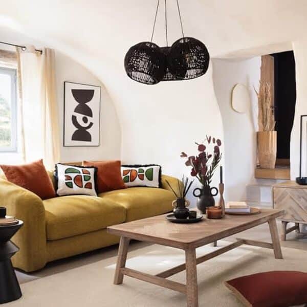 Découvrez notre avis complet sur la table basse Aeris en bois d'acacia d'Atmosphera : design, qualité et fonctionnalités au rendez-vous