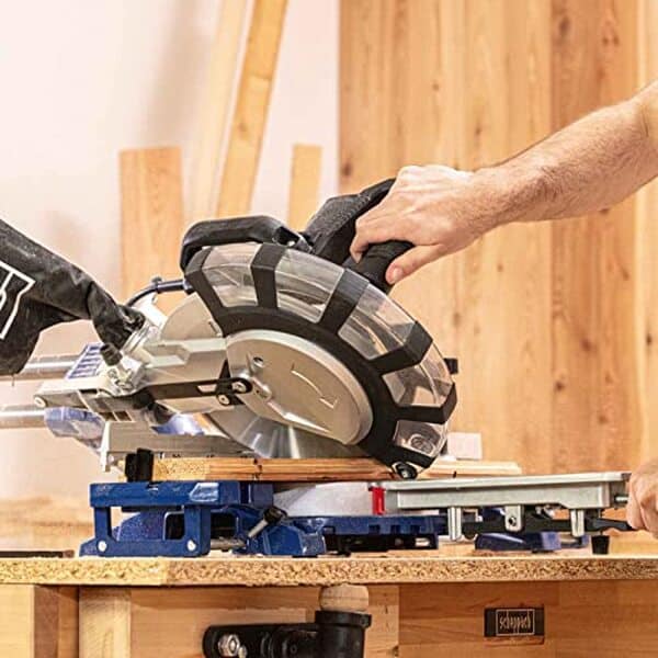 Découvrez notre test détaillé de la scie à onglet radiale Scheppach HM216SPX 2000W : caractéristiques, avantages et verdict d'un outil professionnel performant. 