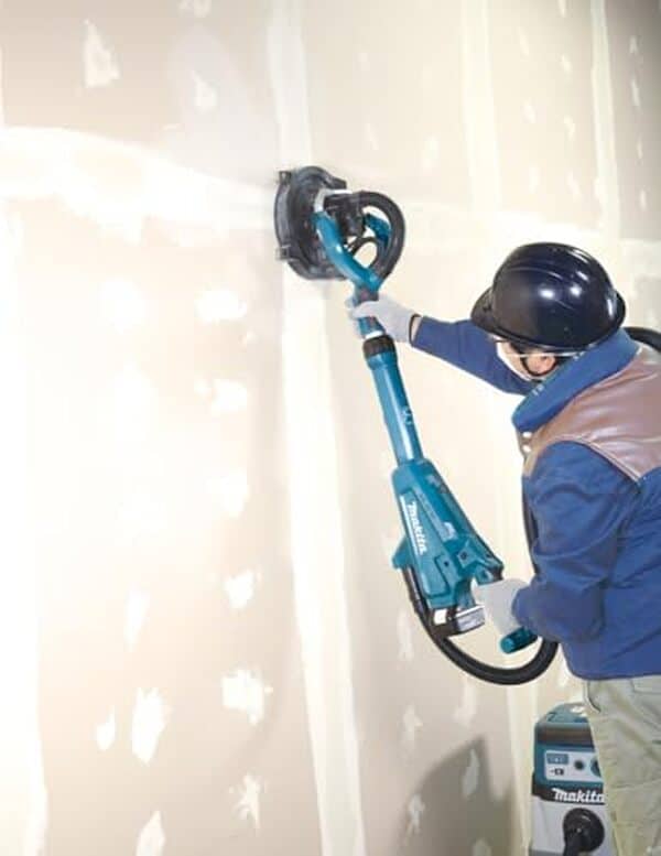 Découvrez notre test détaillé de la ponceuse girafe Makita 18V Li-ion DSL800RTEU : performance, ergonomie et autonomie de cette décapeuse sans fil professionnelle. 