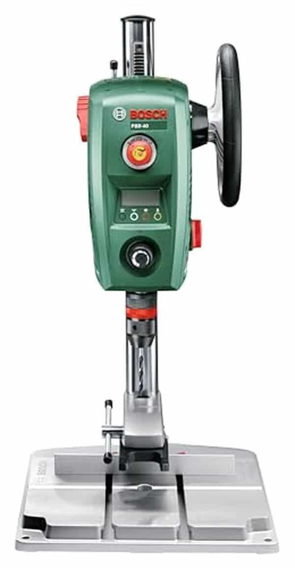 Découvrez notre test complet de la perceuse à colonne Bosch PBD 40 : performances, précision et avis d'expert pour bien choisir votre perceuse professionnelle.