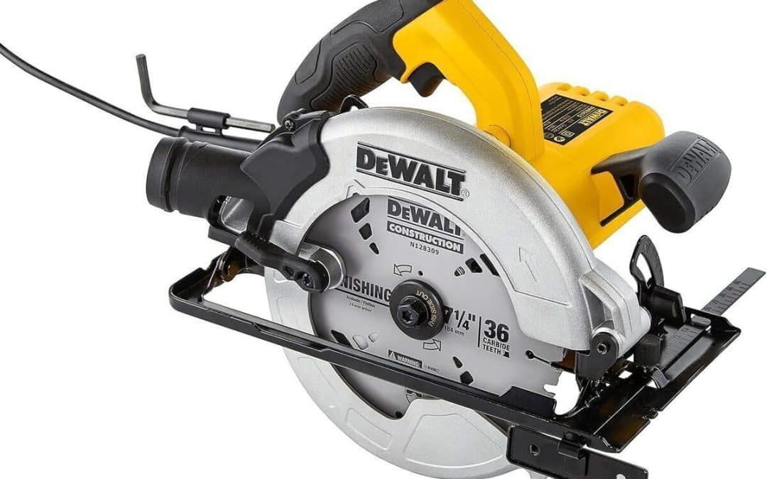 Test du fierastrau circulaire Dewalt DWE5615, 1500W