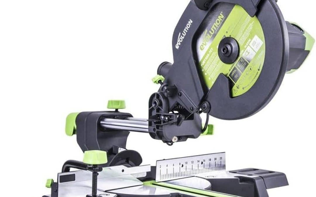 Test : scie à onglet coulissante Evolution F255SMS 230 V