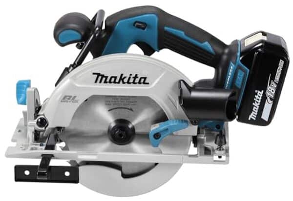 Découvrez notre test détaillé de la scie circulaire Makita DHS680ZJ 18V avec coffret Makpac. Performances, caractéristiques et avis d'expert pour bien choisir. 