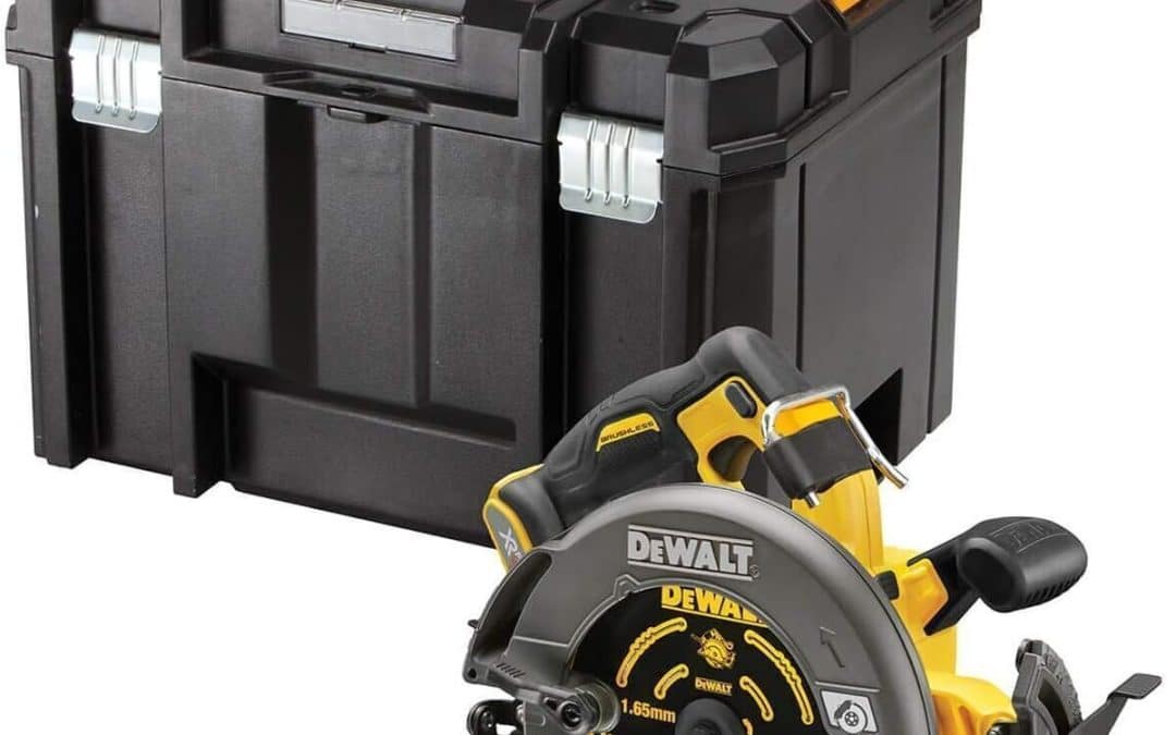 Test : scie circulaire Dewalt DCS578NT-XJ 54V sans batterie
