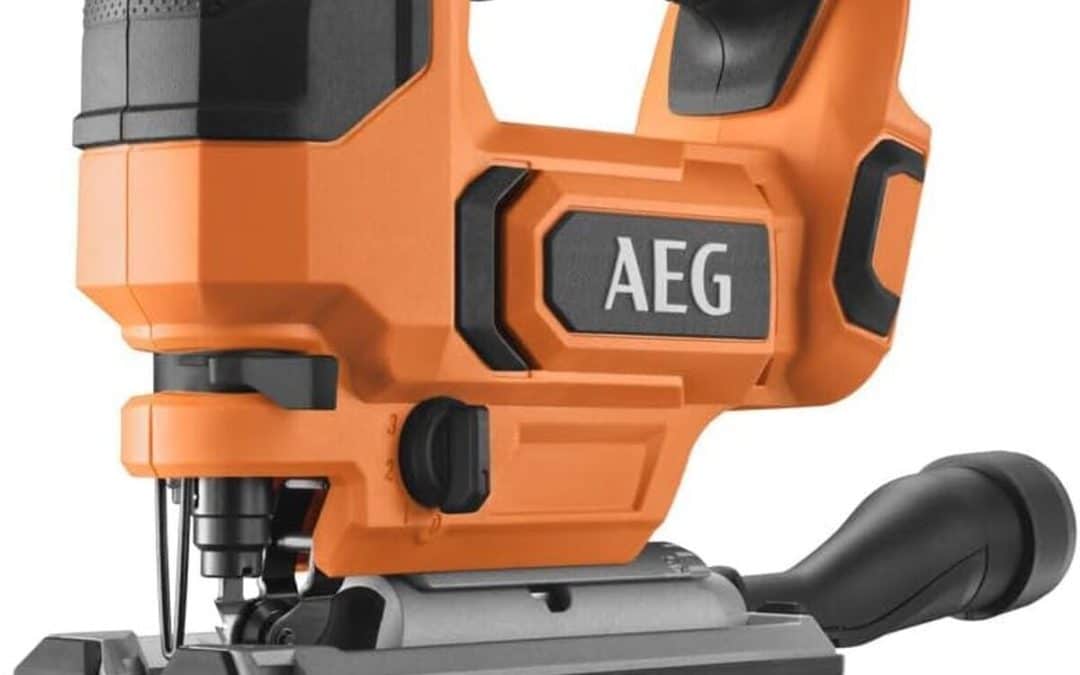 Test : scie sauteuse AEG BST18X2-0 18V, puissance et précision