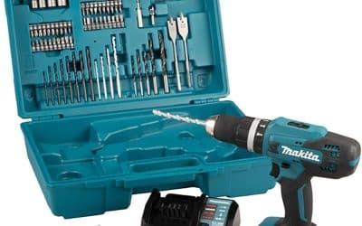 Test de la perceuse à percussion Makita HP488DAEX1 : performance 18V avec 74 accessoires