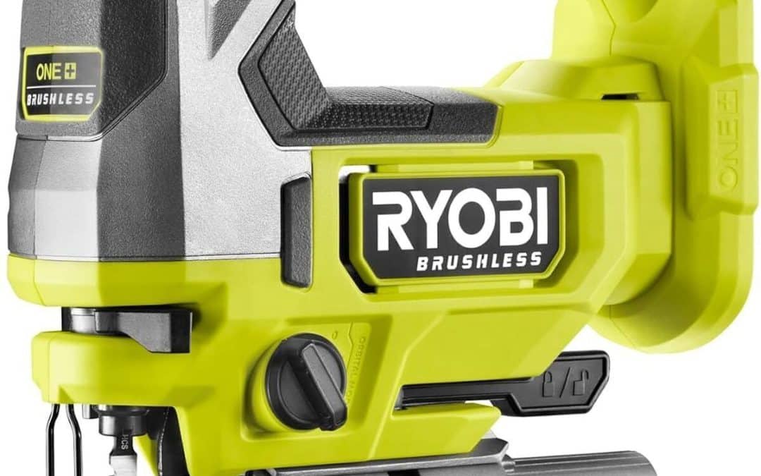 Test de la scie sauteuse pendulaire Ryobi RJS18BL-0 : précision et performance