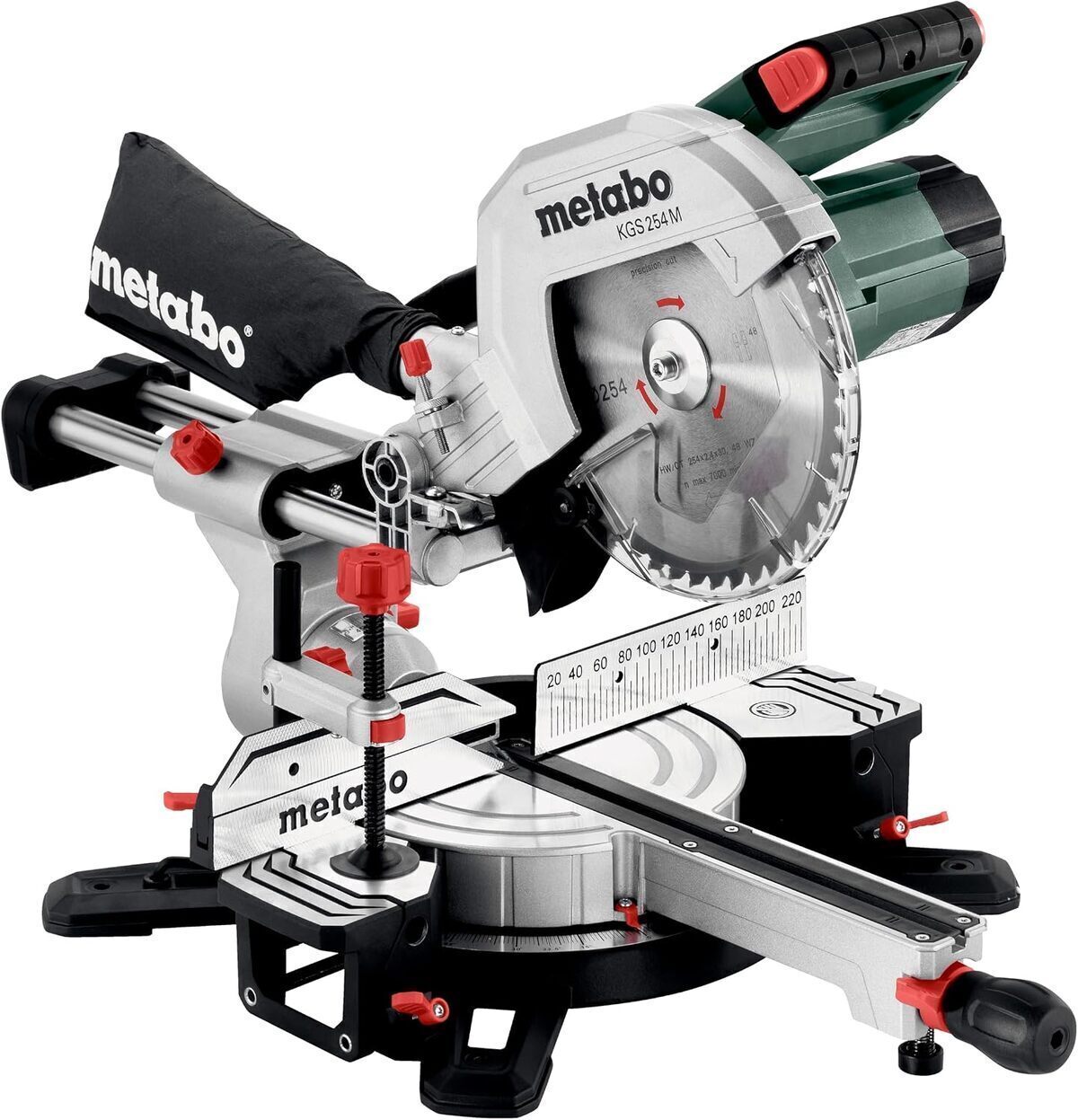Test scie à onglets Metabo KGS 254 M : précision et performance