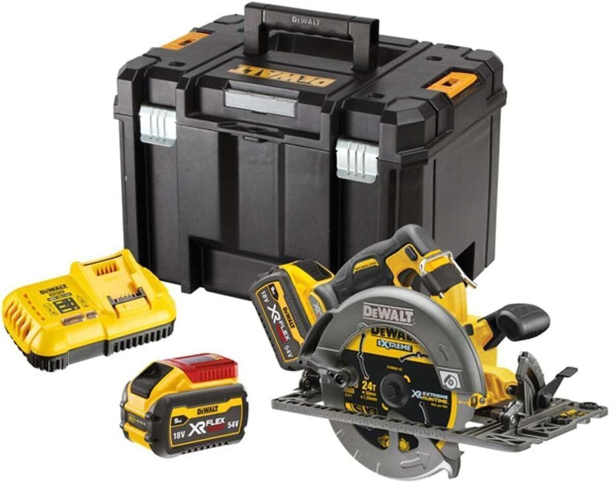 Test : scie circulaire Dewalt DCS579X2 flexvolt puissante et polyvalente