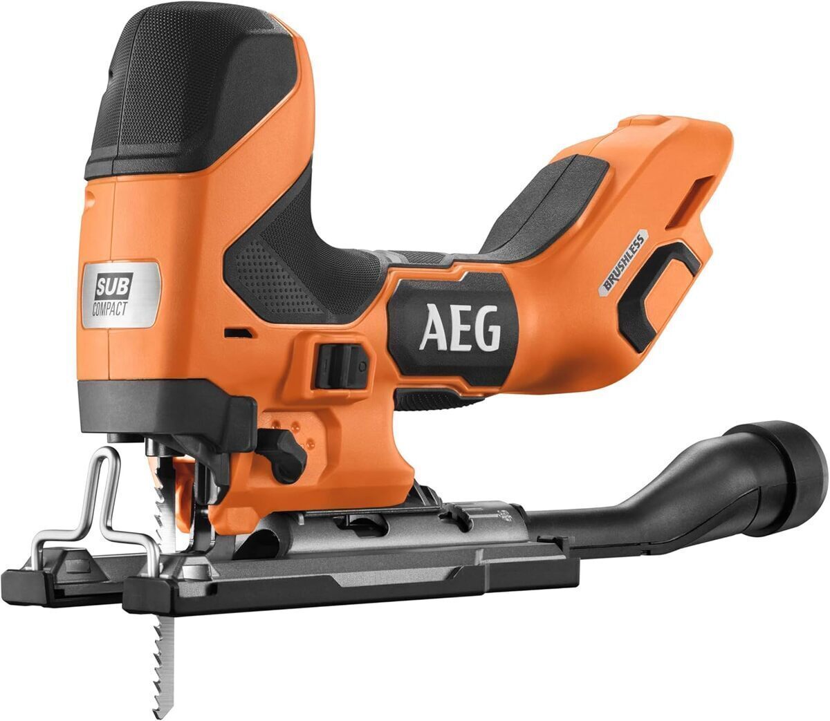 Test : scie sauteuse AEG SUBCOMPACT 18V pour des coupes précises